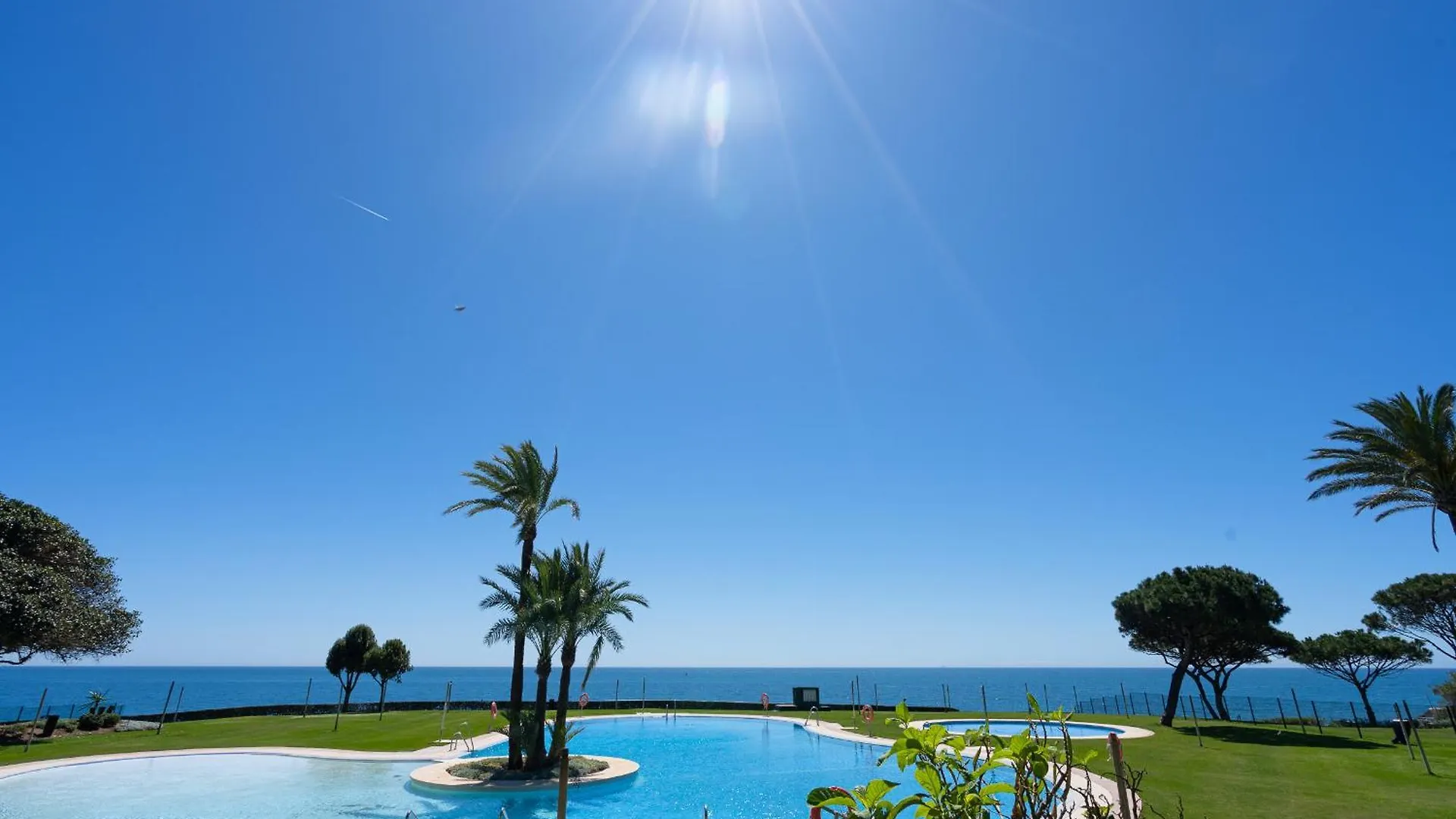 Beach-Line Apartment Marbella