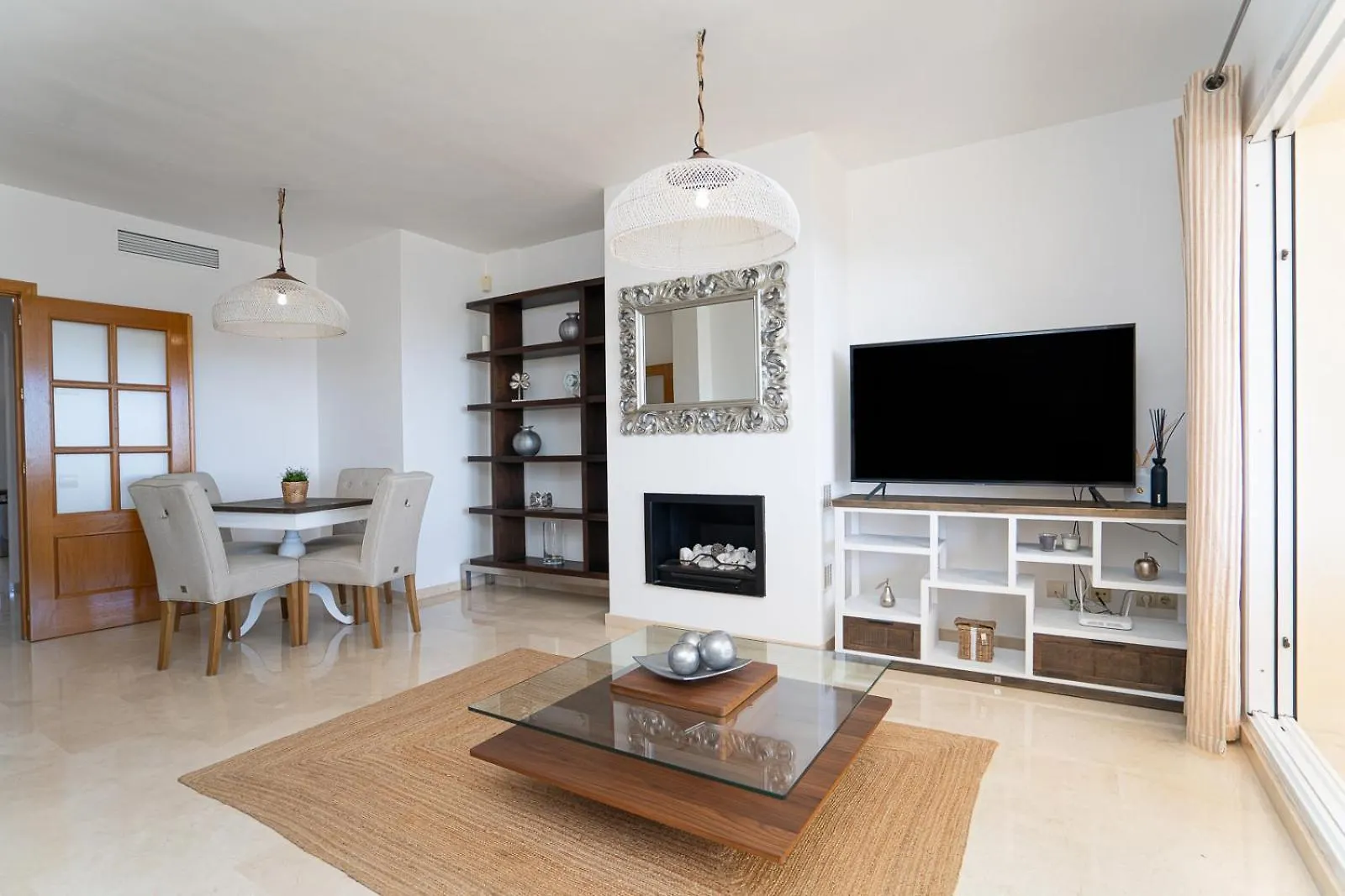 Beach-Line Apartment Marbella