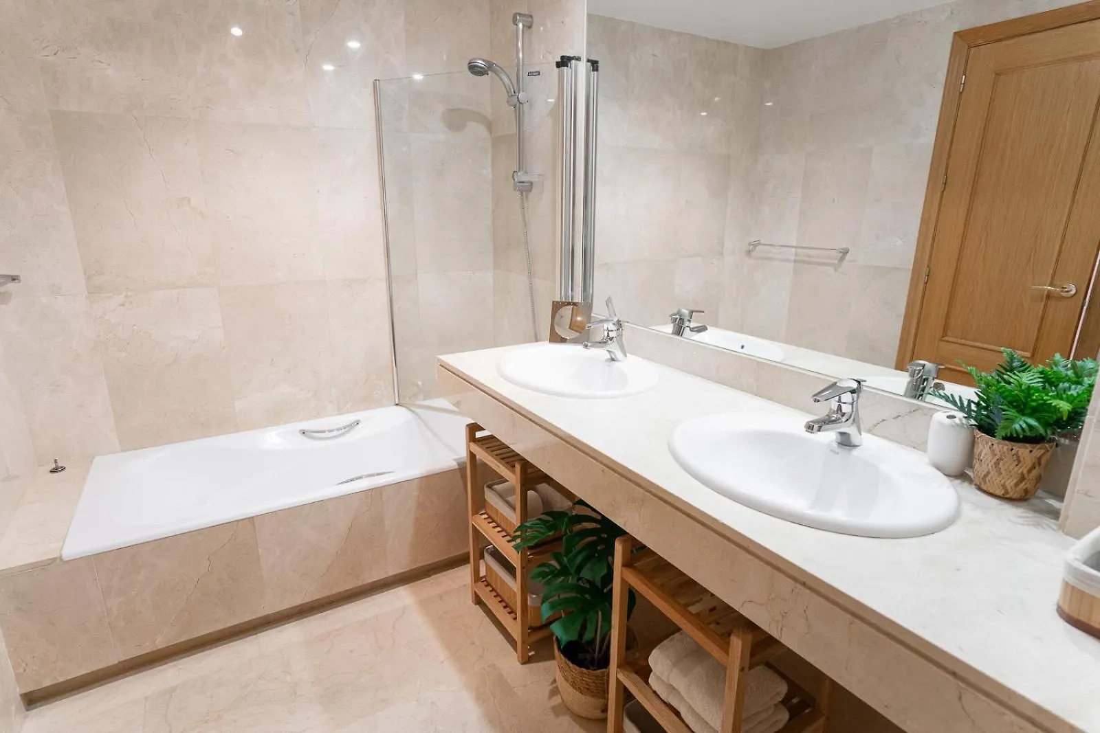 Beach-Line Apartment Marbella