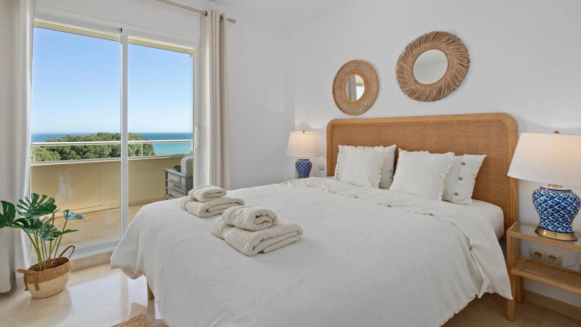 Beach-Line Apartment Marbella