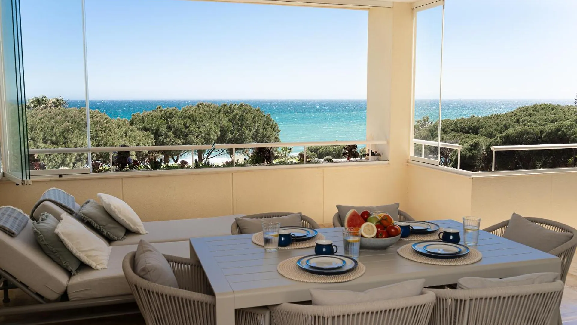 Beach-Line Apartment Marbella