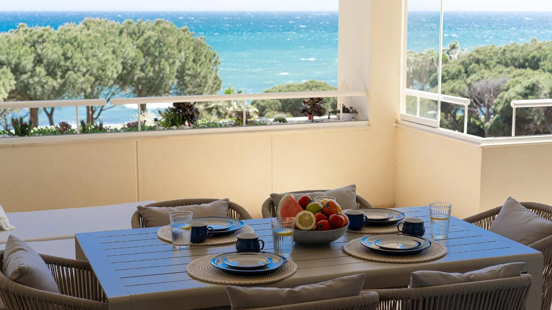 Beach-Line Apartment Marbella 0*,  Spain